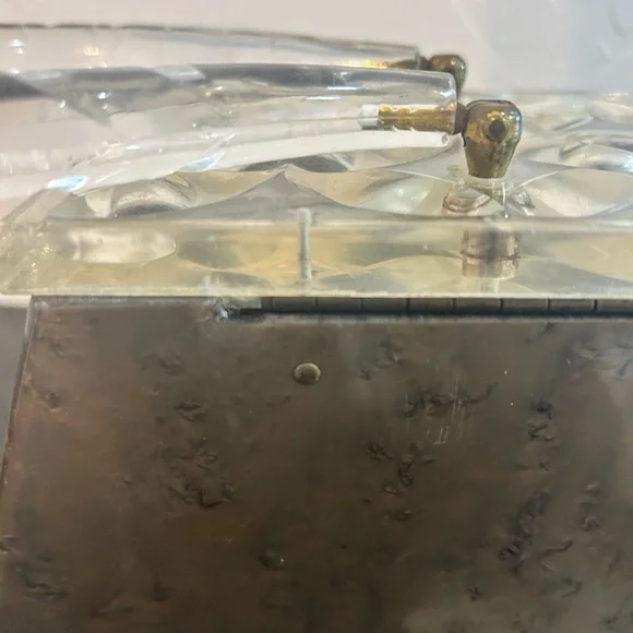 VINTAGE 1950'S LUCITE BOX PURSE W/BROWN AND BLACK SPECKLED BASE